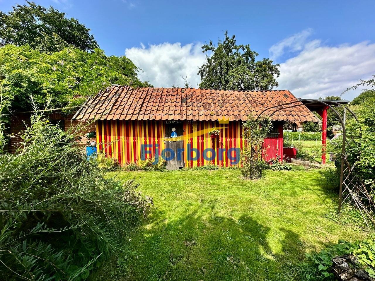 Carport und Schuppen