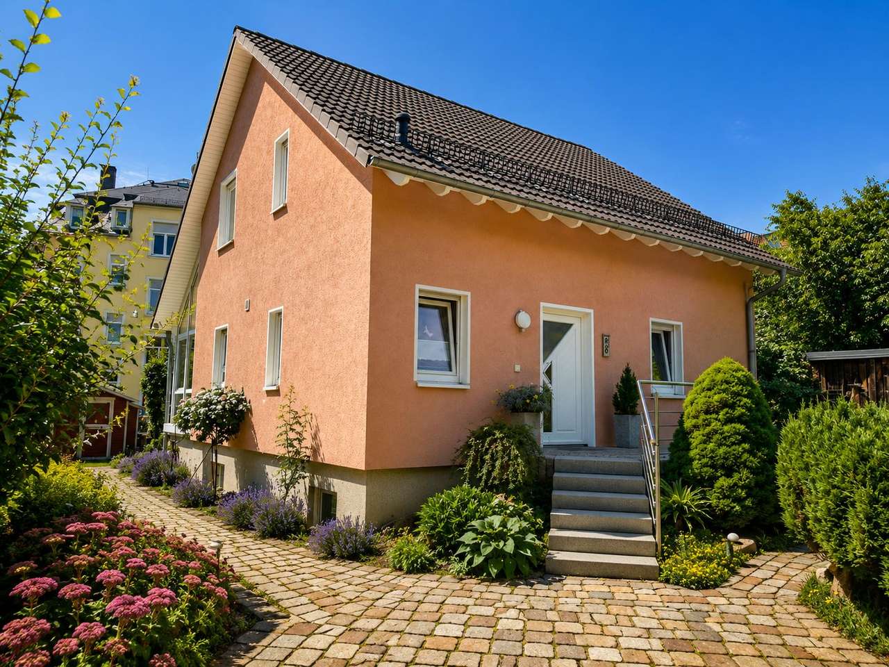 A+ Effizienzhaus in ruhiger Lage – modernes Wohnen in Dresden-Briesnitz A+ Effizienzhaus in ruhiger Lage – modernes Wohnen in Dresden-Briesnitz